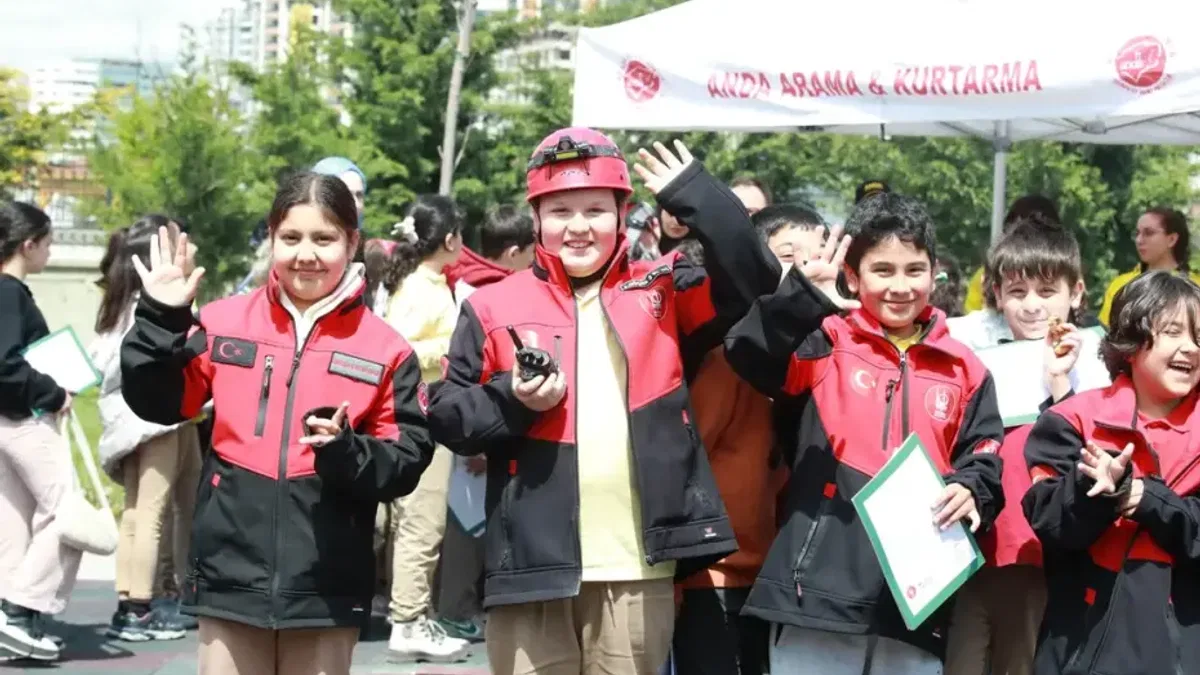 Ankara Keçiören'de çocuklara hayat kurtaran afet eğitimi