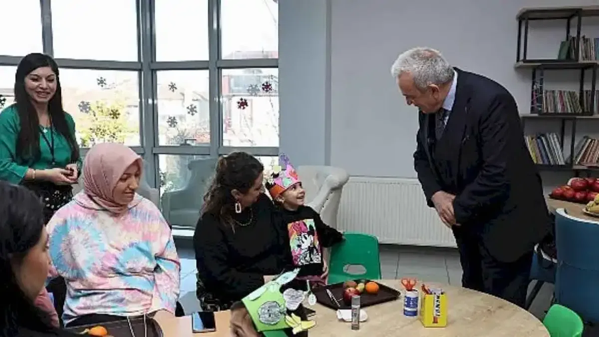 Çalı Kadın ve Çocuk Akademisi'ne Başkan Şadi Özdemir'den ziyaret