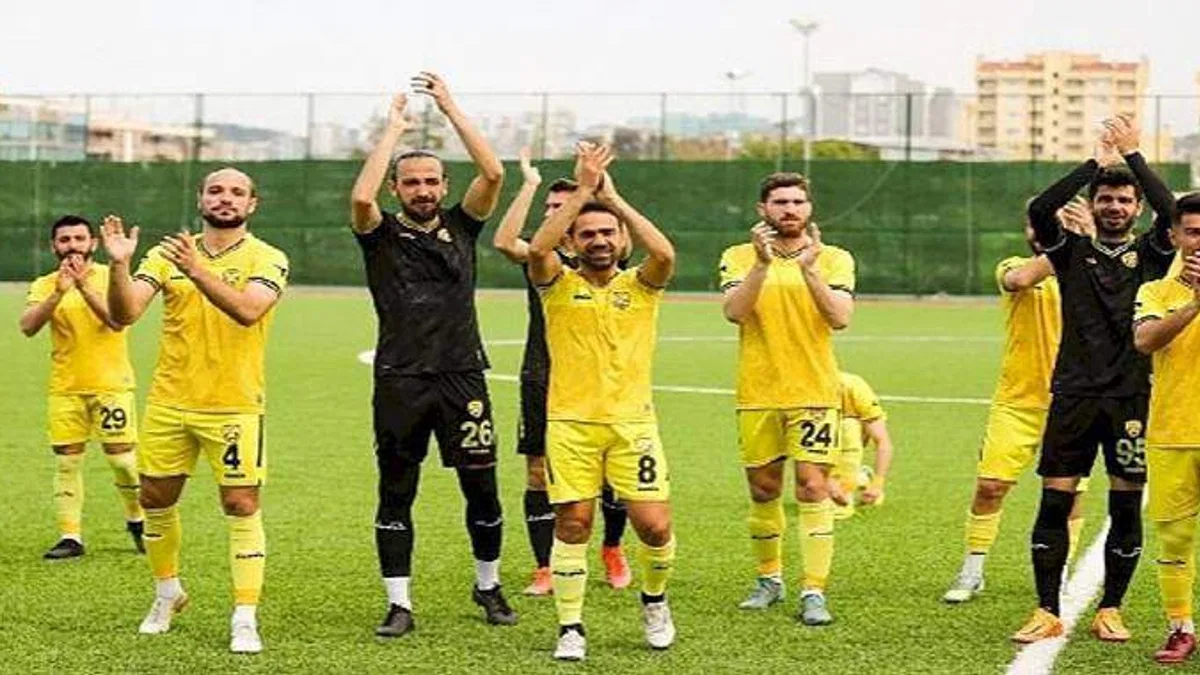 Aliağaspor FK, Grup Şampiyonluğunu İlan Etti