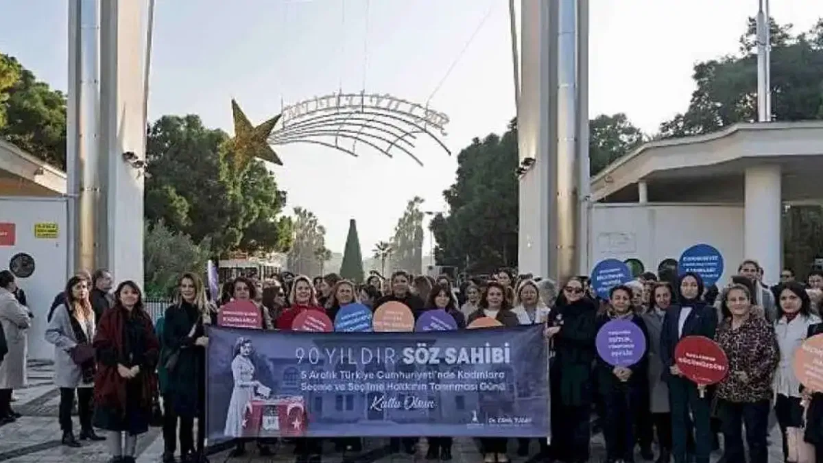 İzmir'in "seçilmiş kadınları" sahada