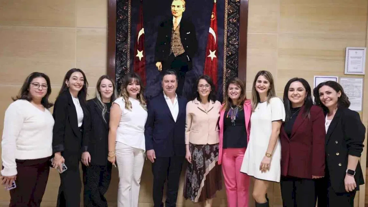 Muğla'da öğretmenlere özel kutlama yemeği