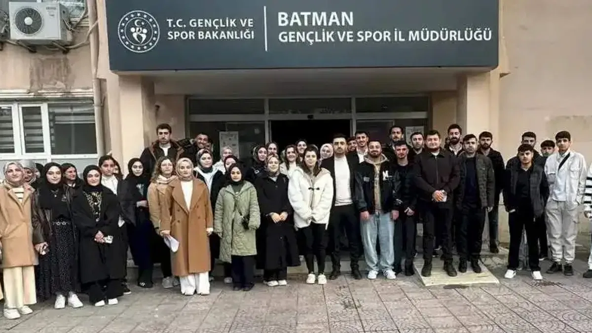Batman Sasonlu gençler Başkent'e uğurlandı