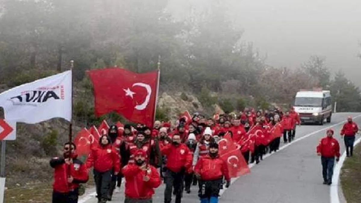 AKUT  Çanakkale'de şehitlerin huzuruna çıkıyor