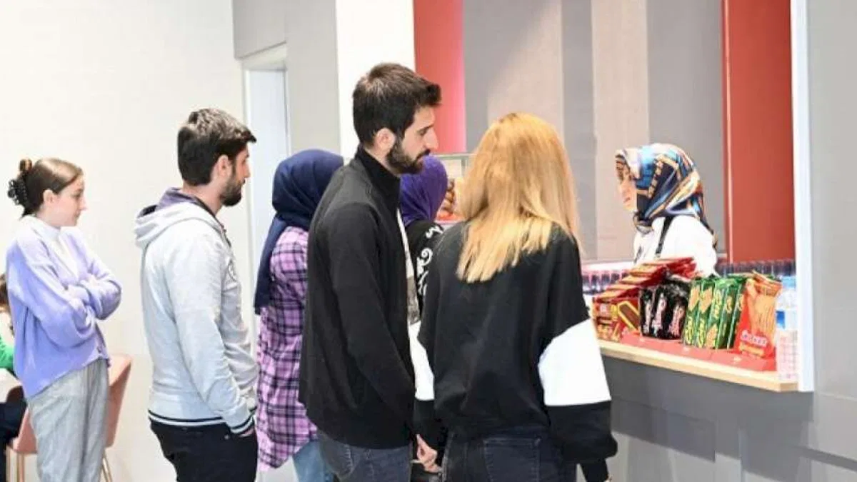 Malatya'dan kütüphane öğrencilerine ikram