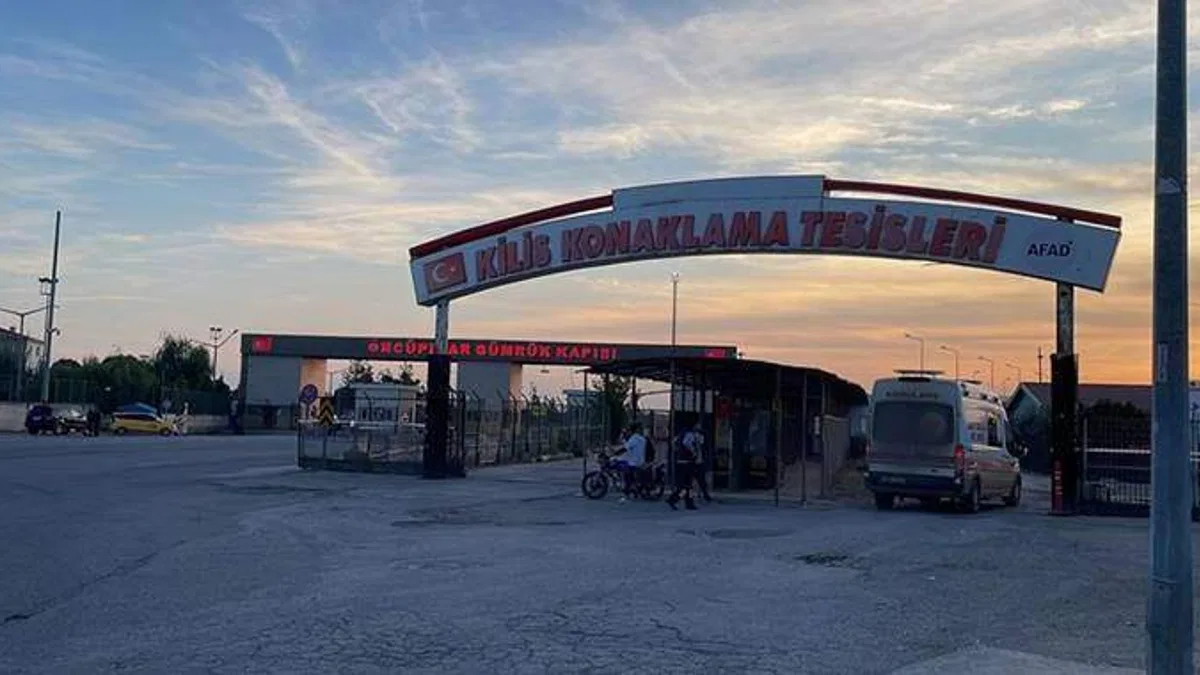 Kilis'te sınır kapısı bölgesine roket atılması sonucu 1 asker, 2 polis yaralandı