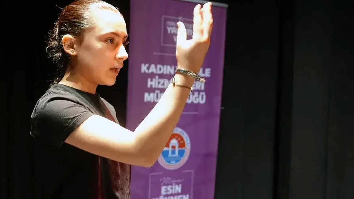 Maltepe’de Türk İşaret Dili kursiyerleri sertifikalandı