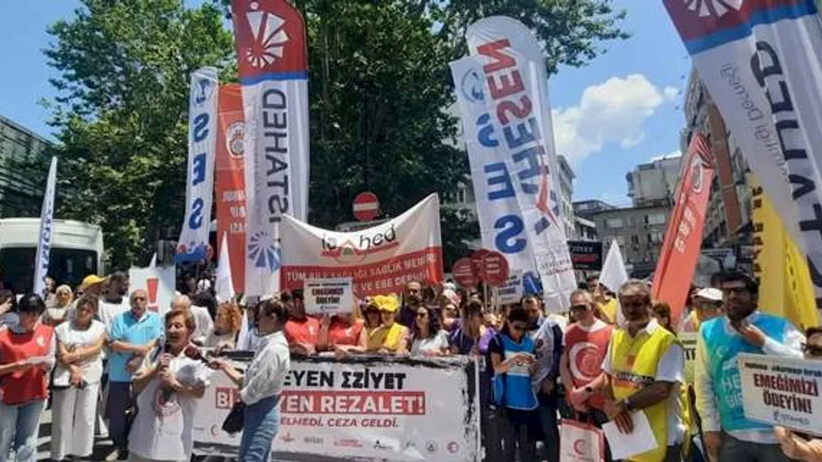 Aile Hekimleri İstanbul'da eylemde... Eziyet Yönetmeliği geri çekilsin!