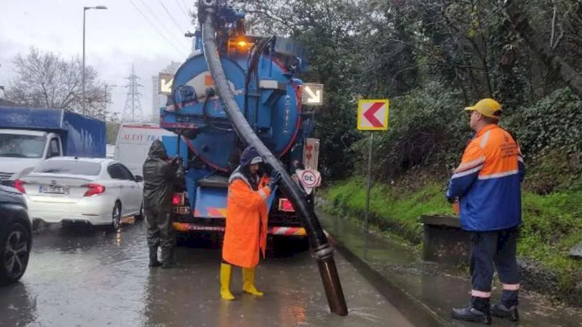 İBB ekipleri yağmura karşı alarm durumunda