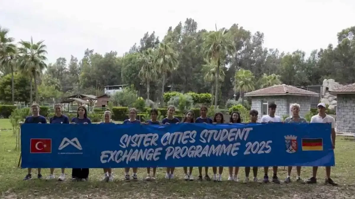 Mersin’de  “Kardeş Şehirler Öğrenci Değişim Programı” renkli geçti