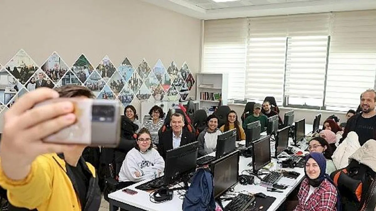 ZEYGEM Gençlere Tasarım Dünyasının Kapılarını Aralıyor