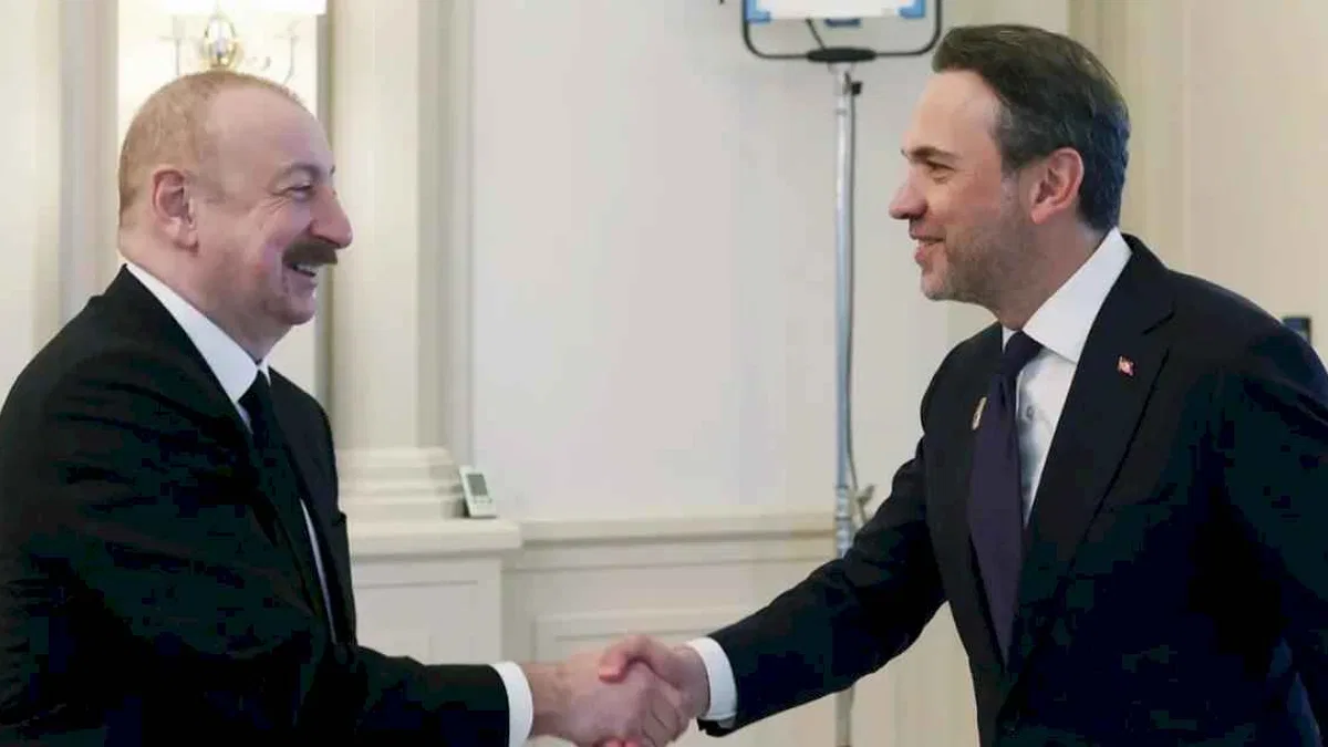 Enerji Bakanı Bayraktar, Azerbaycan Cumhurbaşkanı Aliyev ile görüştü