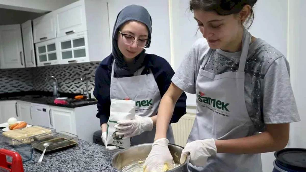 Sakaryalı gençler Büyükşehirle İtalyan mutfağında