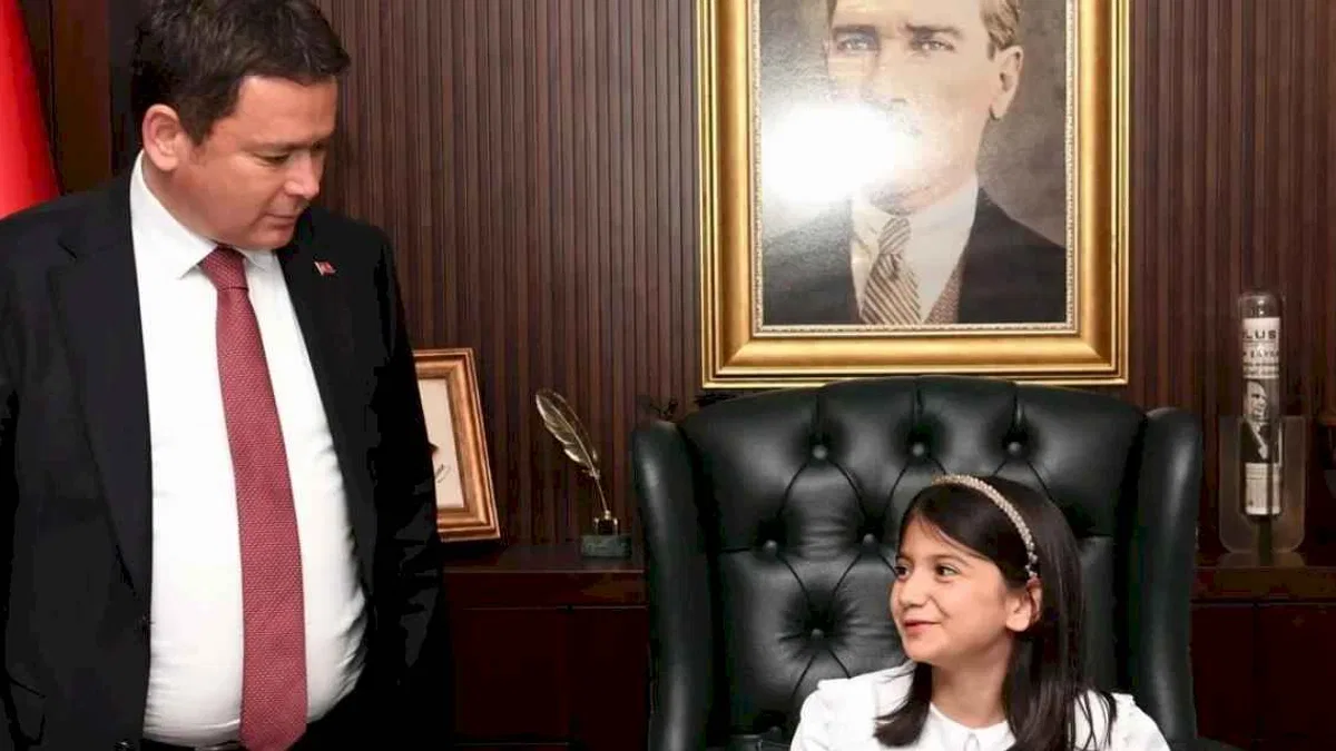 Bursa Osmangazi'de geleceğin başkanları koltuğa oturdu