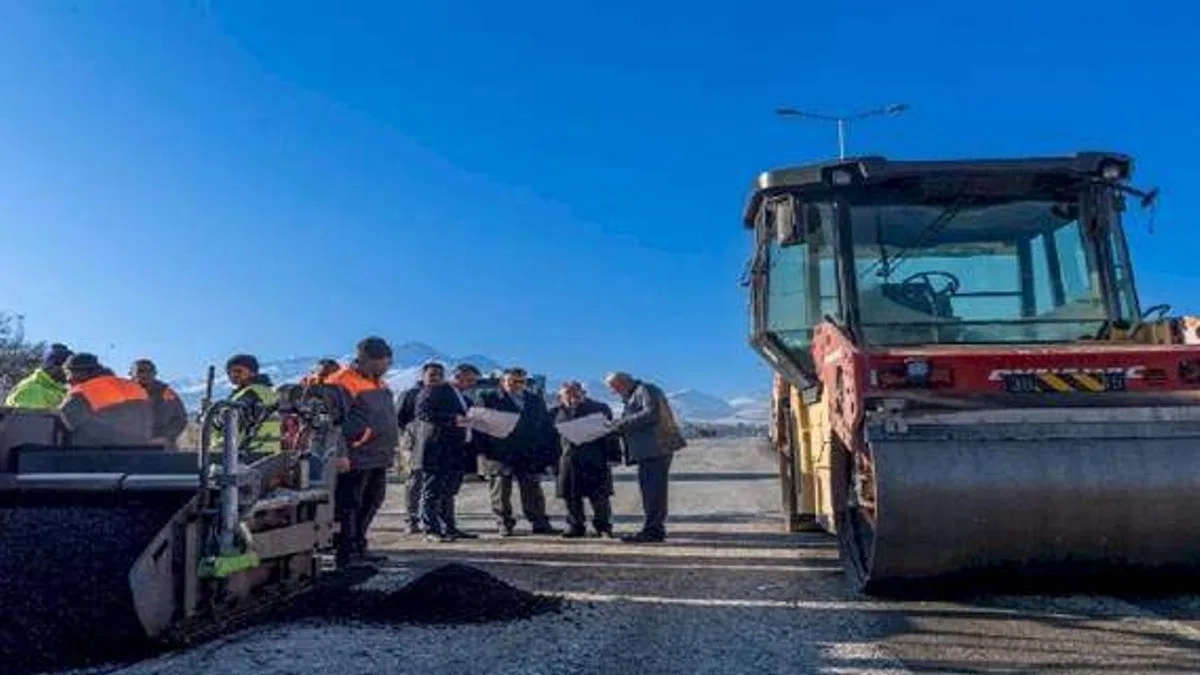 Kayseri Büyükşehir'de hizmetler 'yol'unda