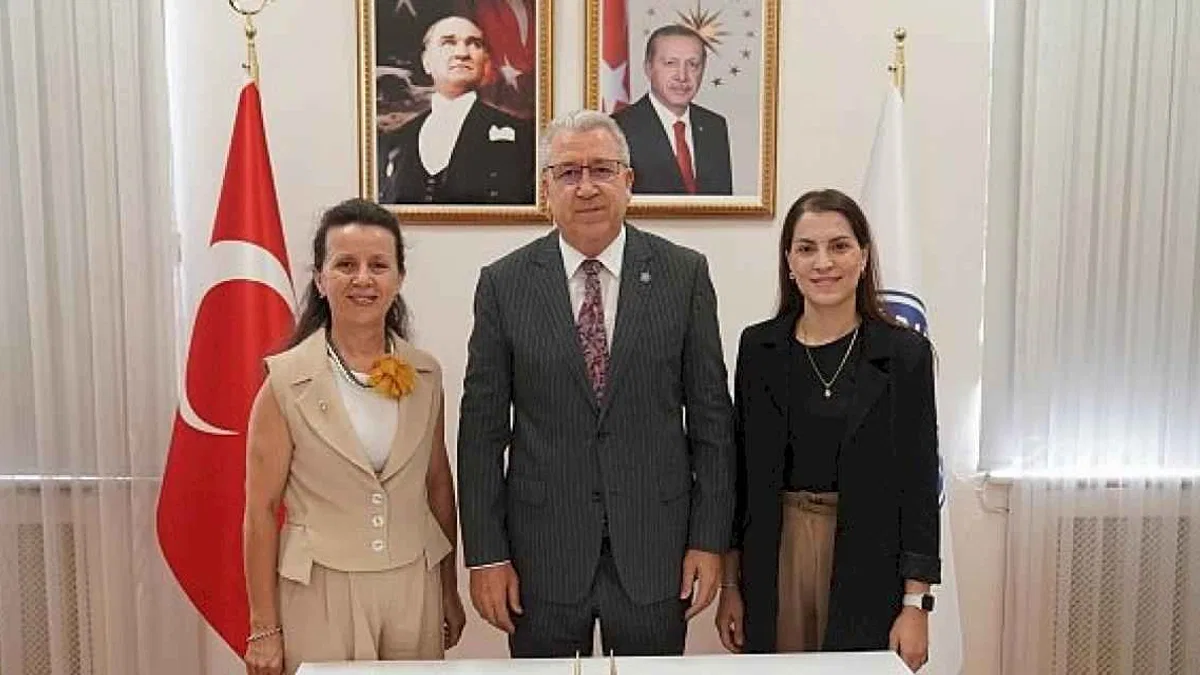 EÜ Hemşirelik Fakültesinden Ventilatör Kaynaklı Enfeksiyonların önlenmesine yönelik proje