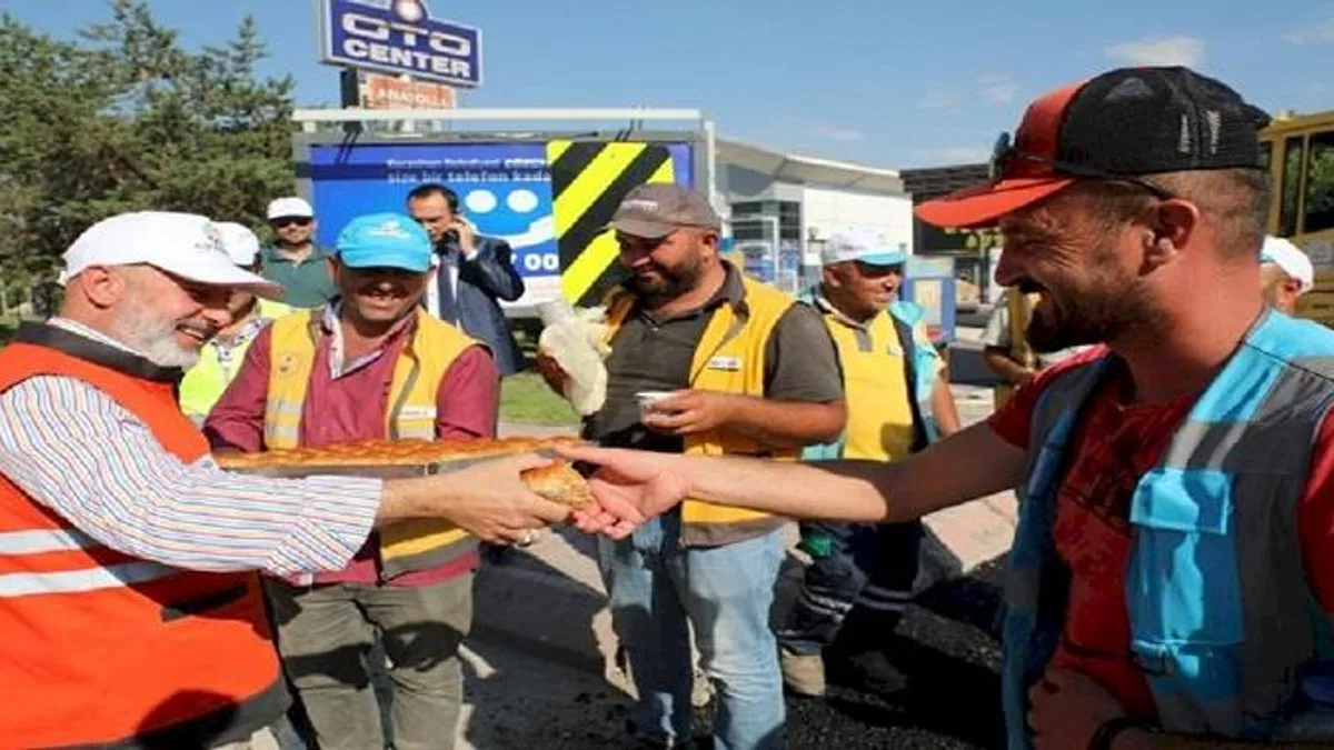 Kayseri Kocasinan'da Oto Galericiler'e asfalt dopingi