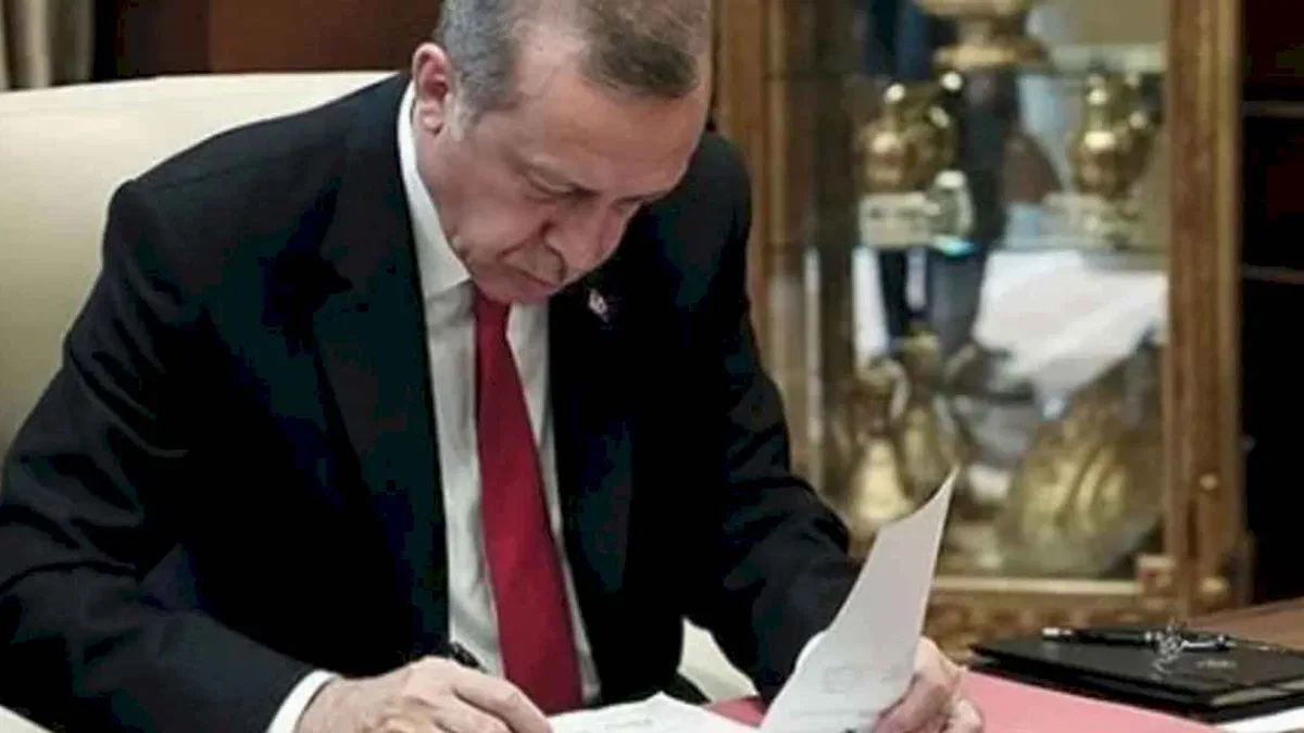 2 ilin Milli Eğitim Müdürü görevden alındı