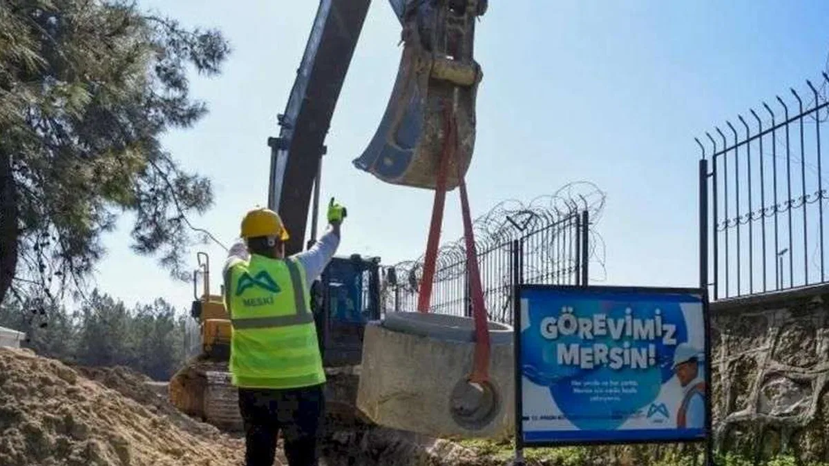 Mersin'de MESKİ atık su altyapısı çalışmalarını sürdürüyor