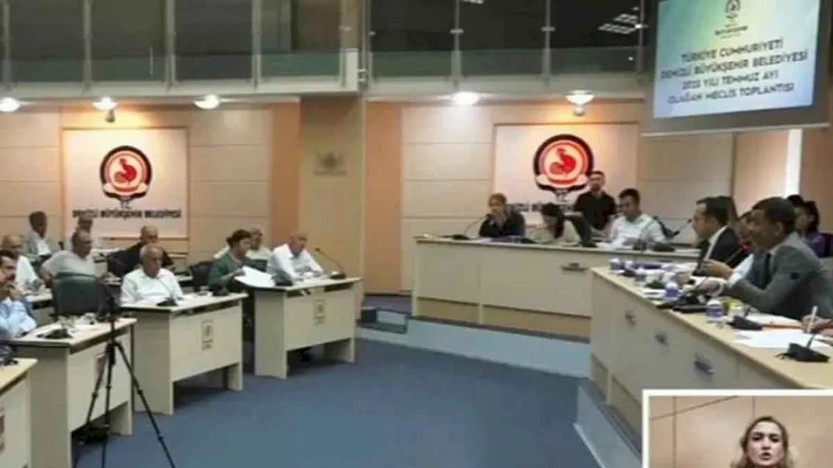 Denizli'de meclis yayınlarında işaret dili desteği
