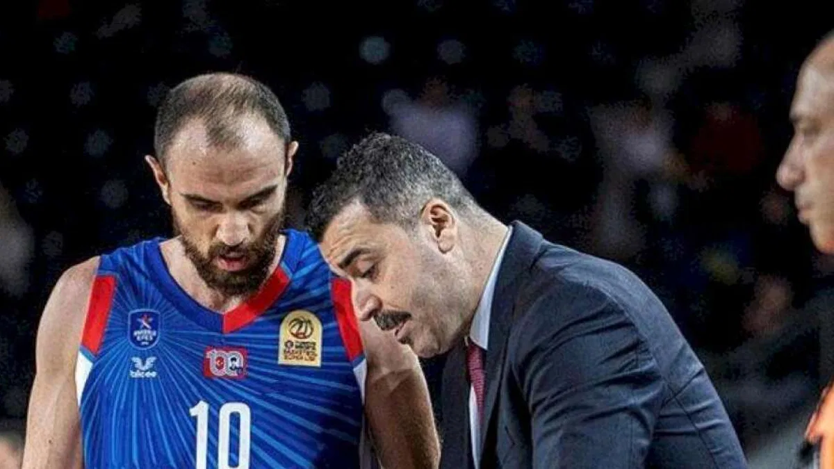 Anadolu Efes'te Erdem Can: Maçı küçük detaylarda kaybettik!