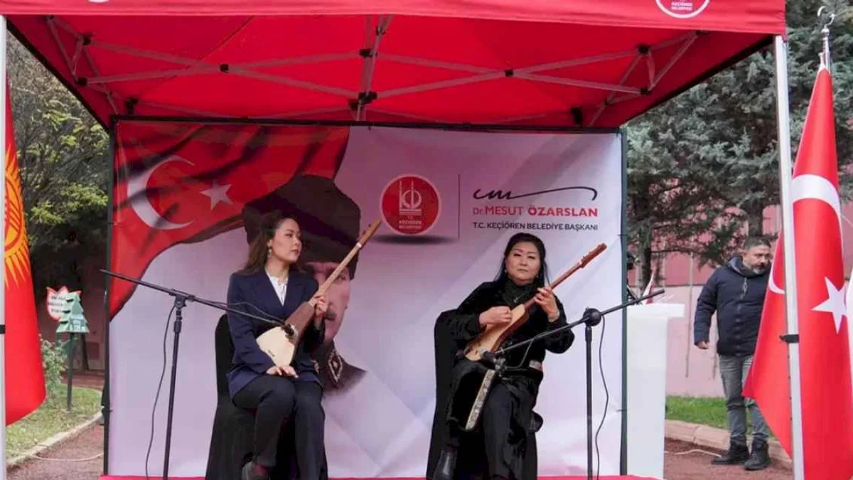 Kırgız yazar Aytmatov Keçiören'de anıldı