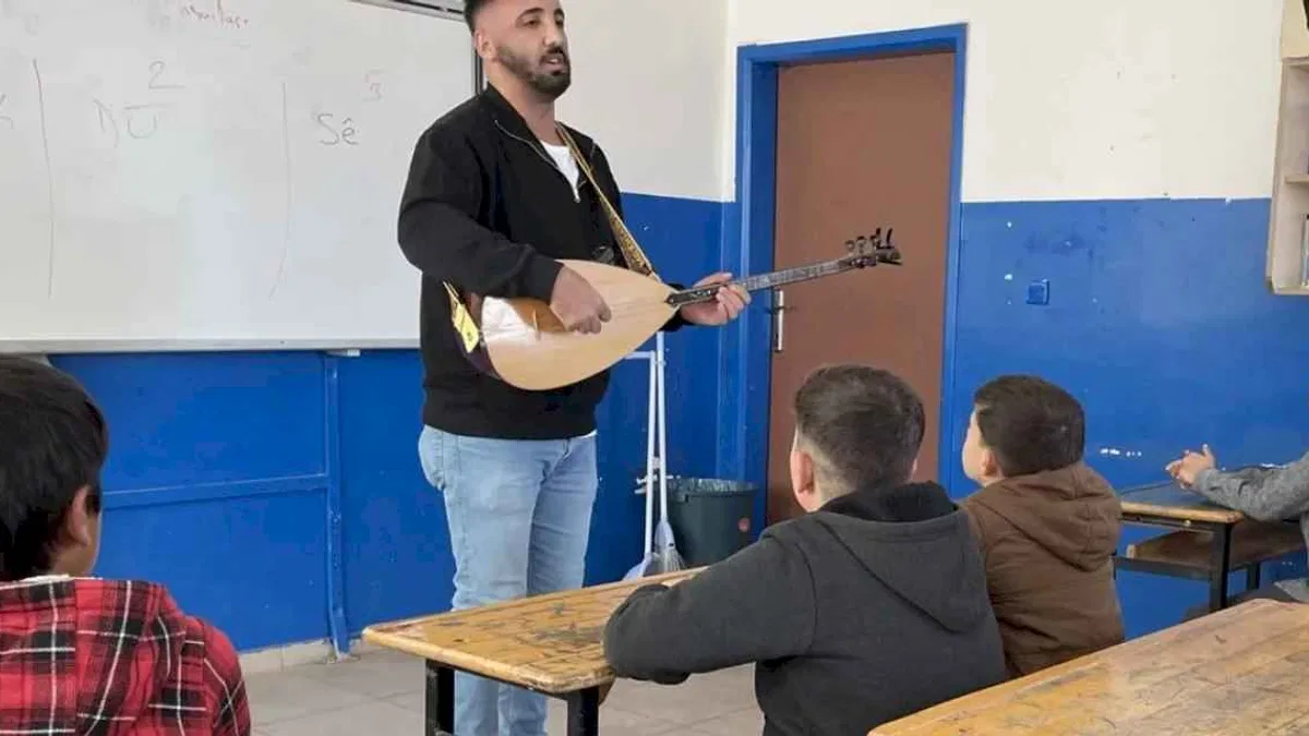 Diyarbakır Silvan'da öğretmenler kırsal turneye çıkıyor