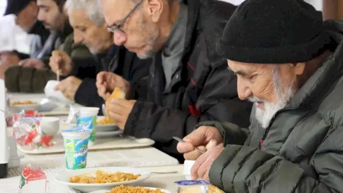 Kocaeli İzmit'te Kent Lokantaları yoğun ilgi görüyor