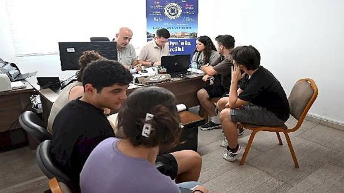 Öğrencilere ücretsiz üniversite tercih danışmanlığı