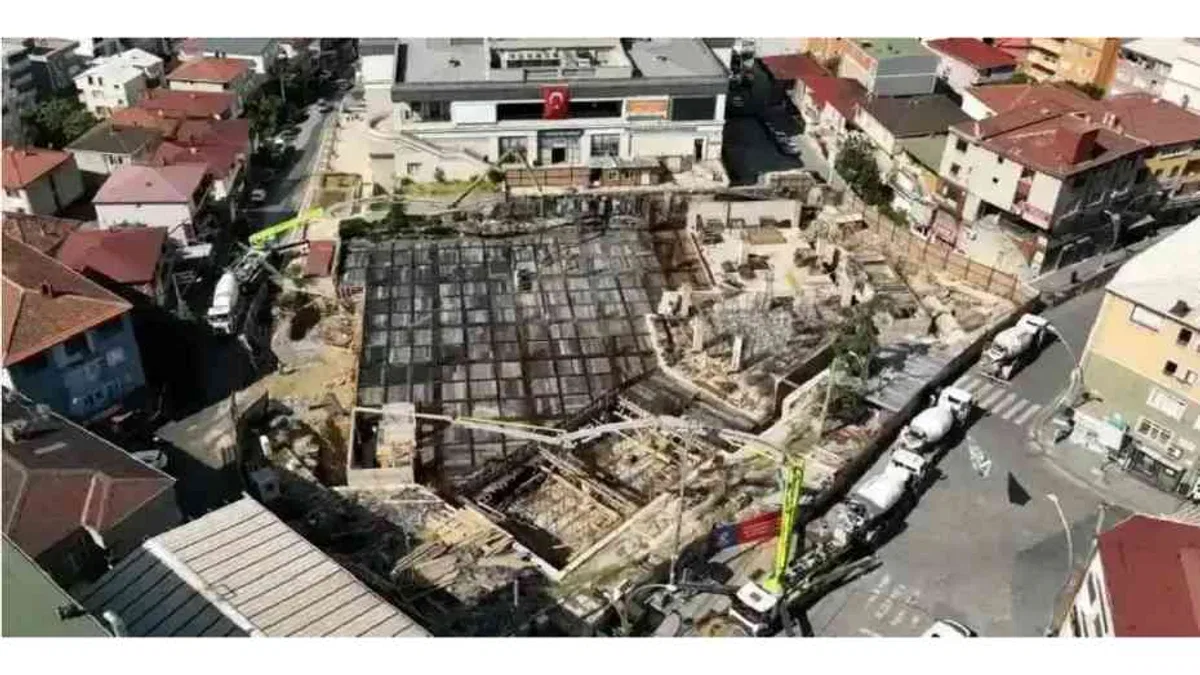 Kocaeli'de Dilovası Kent Meydanı hızlandı