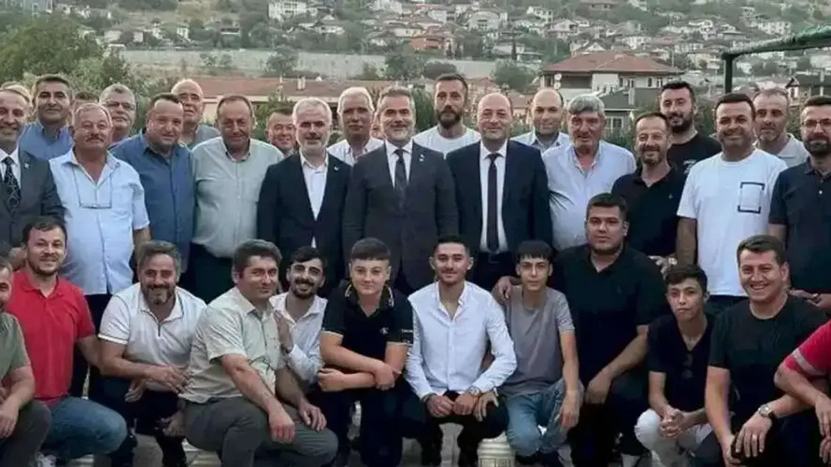 YRP Genel Başkan Yardımcısı Suat Kılıç Geyve'de muhtarlarla buluştu