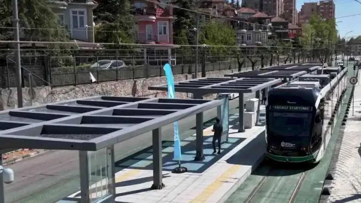 Kocaeli Alikahya Tramvay Hattı’nda iki istasyon devrede