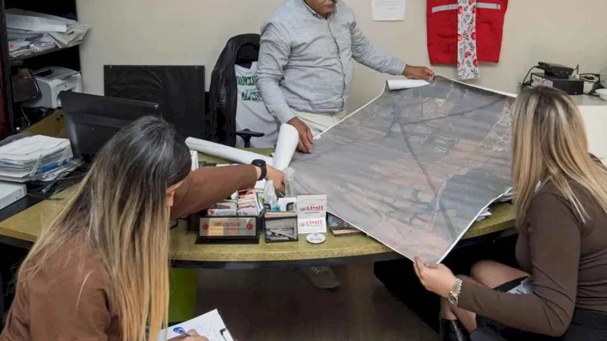 Muhtarlarla el ele İzmir’e kesintisiz hizmet