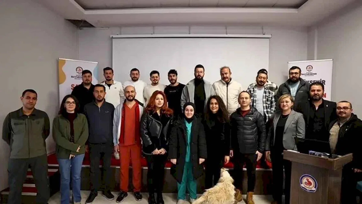 Denizli Büyükşehir’den ev hayvanı satışı yapanlara eğitim