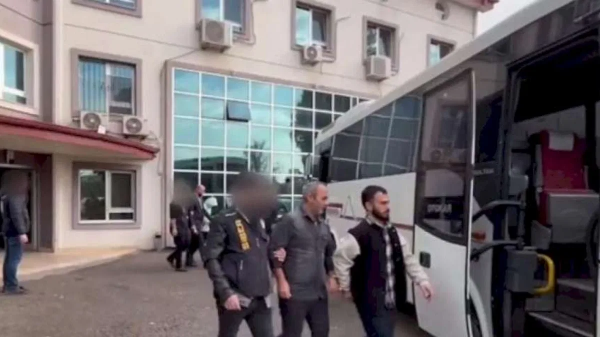 77 ilde 'Mengene'ye sıkıştılar! 33 gözaltı, 650 yakalama