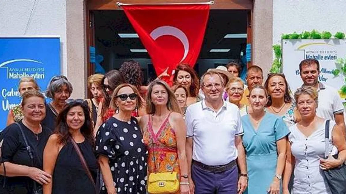 Bu çatının altında umut var... Mahalle evlerinde kurslar devam ediyor.