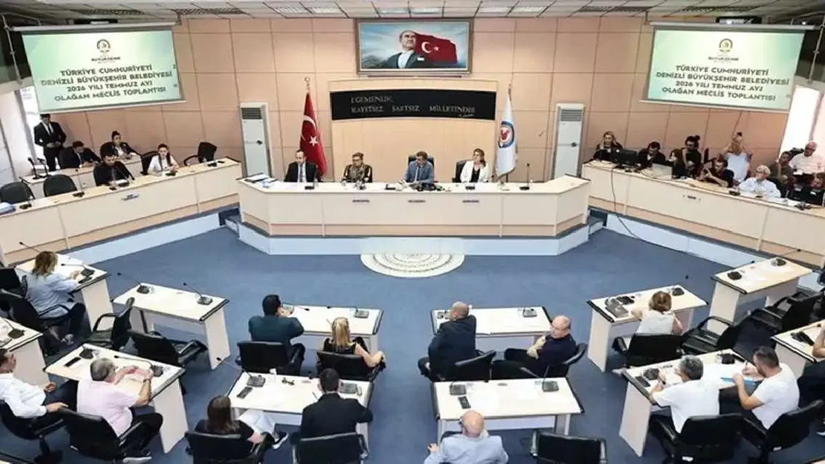 Denizli'de öğrenci ve ailelere üçlü destek paketi