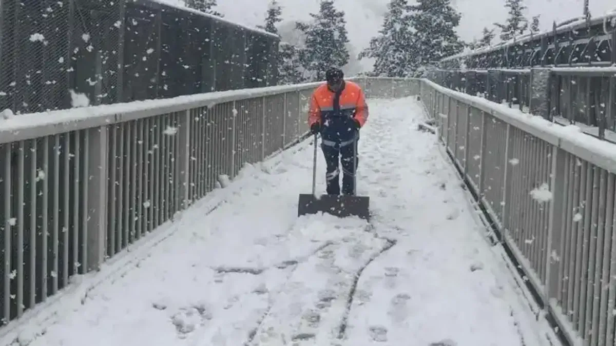 İstanbul tam kadro sahada... Toplu ulaşım ve trafikte yoğun önlem