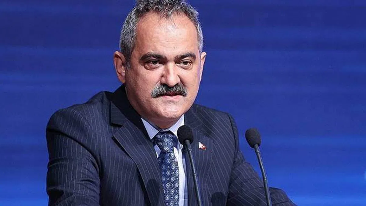 Bakan Özer eğitim gündemini değerlendirdi
