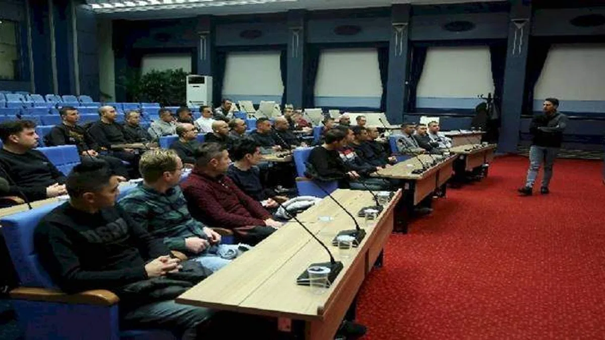 Kayseri Büyükşehir'de itfaiyecilere güvenlik eğitimi