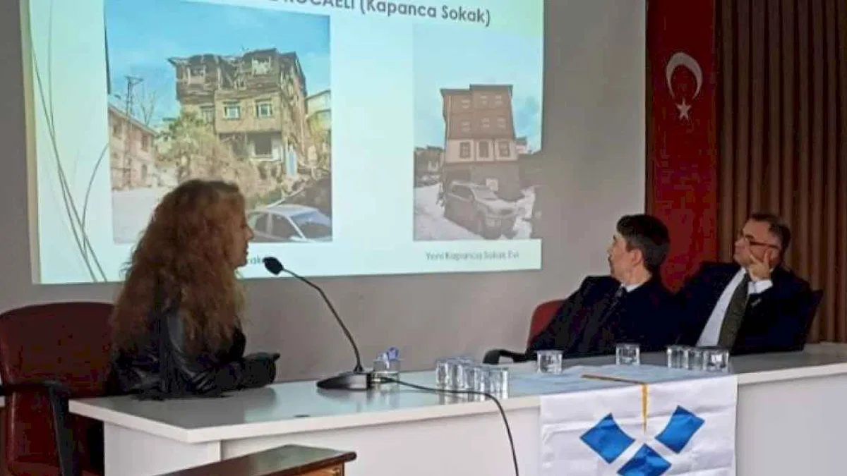 Kocaeli Aydınlar Ocağı'nda şehrin yeniden inşaası konuşuldu