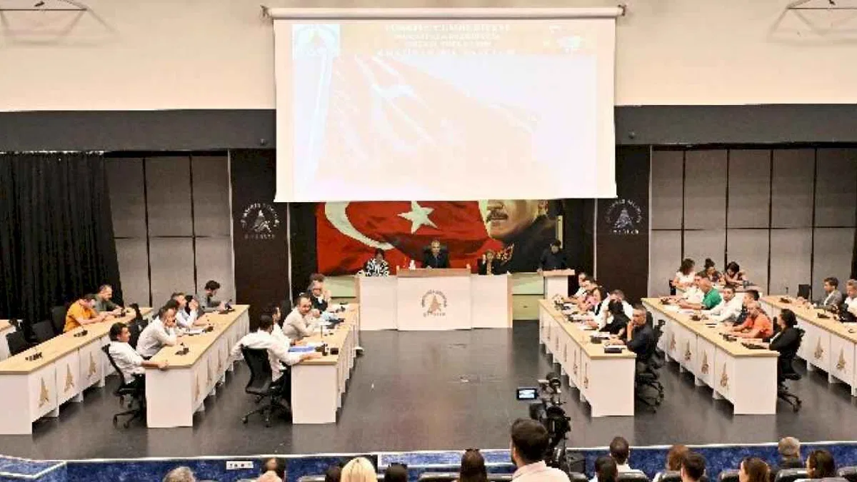 Başkan Uysal: Dünya standartlarında hizmet binası kazandıracağız