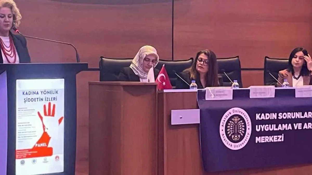 Erzurum'da "Kadına Yönelik Şiddetin İzleri" paneli