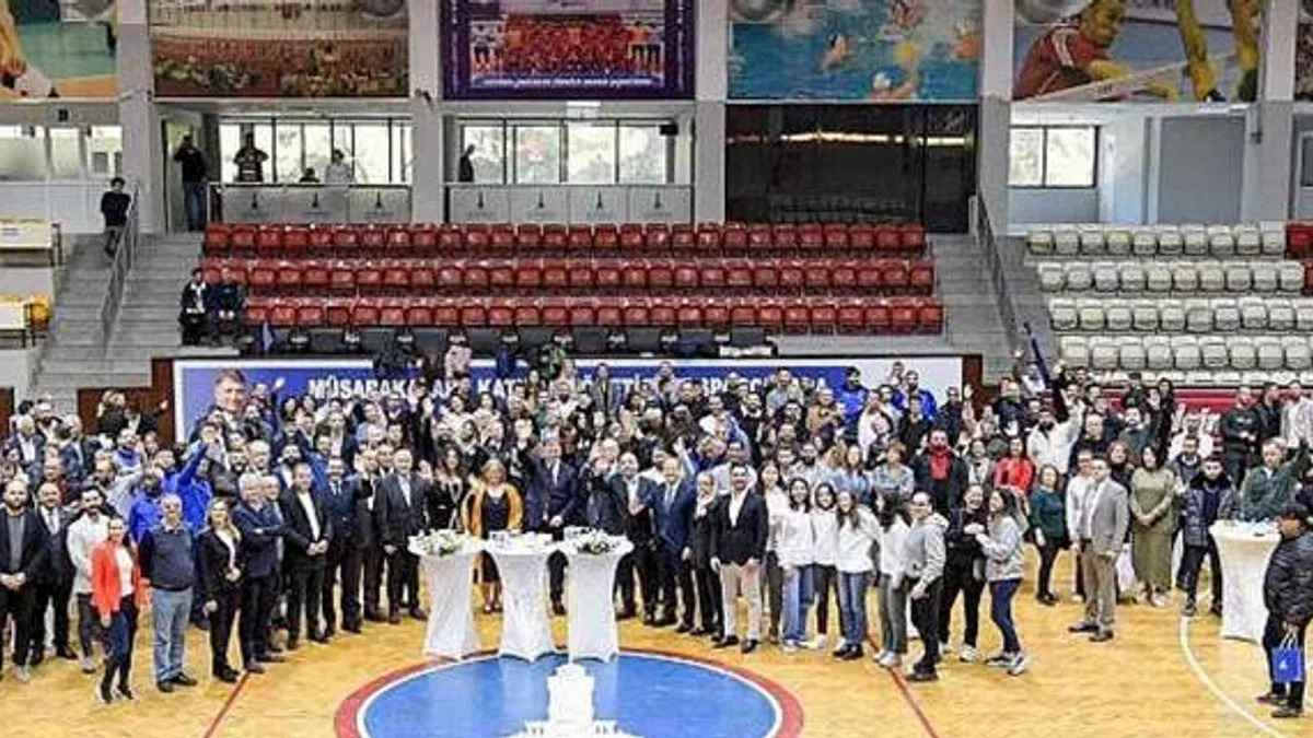 Büyükşehir Belediyesi'nin spor ailesi yeni yıl için bir araya geldi "Şampiyon olacağım diyen herkesin yanında olacağız"