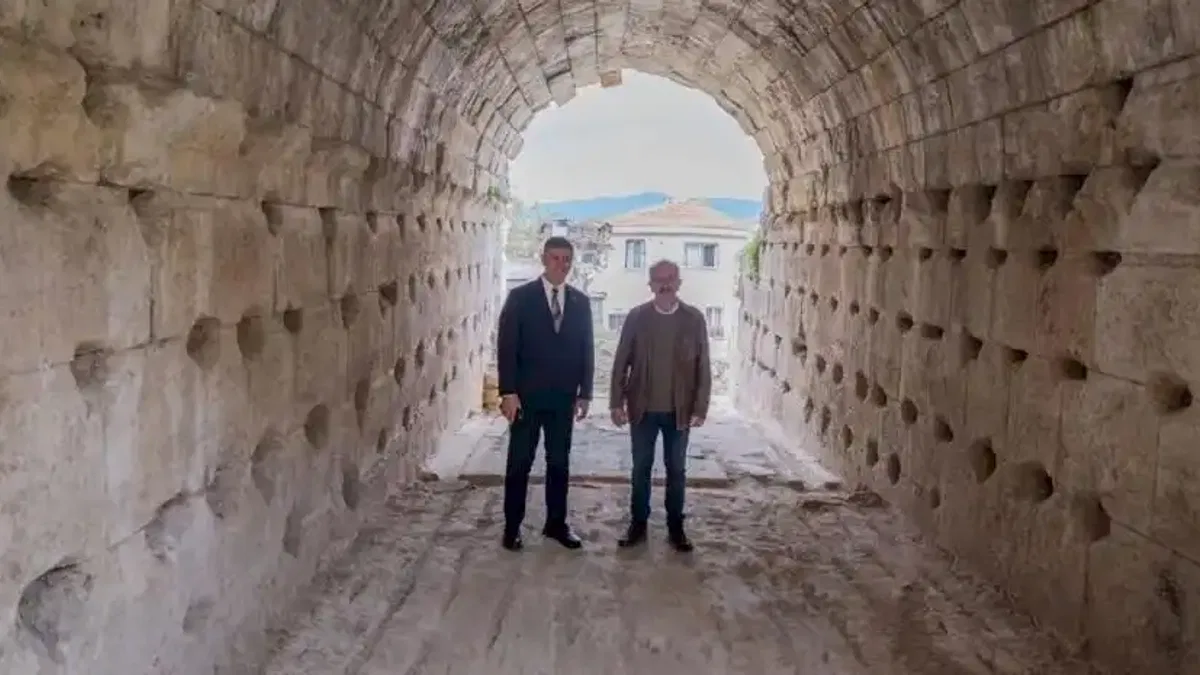 İzmir'de tarihe yol açılıyor