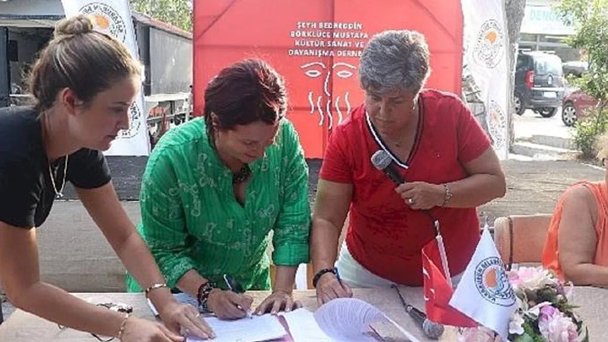Karaburun'da Kadının Hak  'Devrimi'
