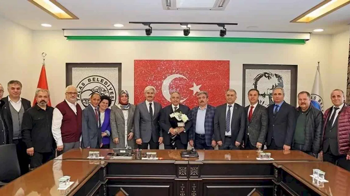 Kayseri Talas'ta öğretmenlerden Başkan Yalçın'a ziyaret