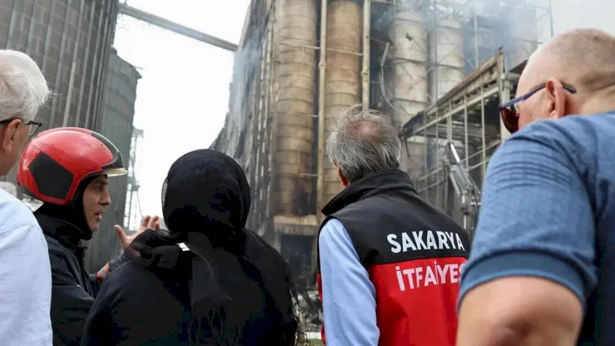 Sakarya Hendek'te patlama sonrası son durum... Son ana kadar bölgede olunacak