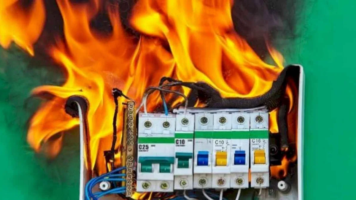İstanbul ETO uyardı: Elektrik yangınları ansızın gelir