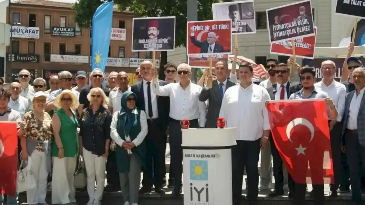 Bursa İYİ Gençlik'ten Atatürk’ün mirasına sahip çıkma çağrısı