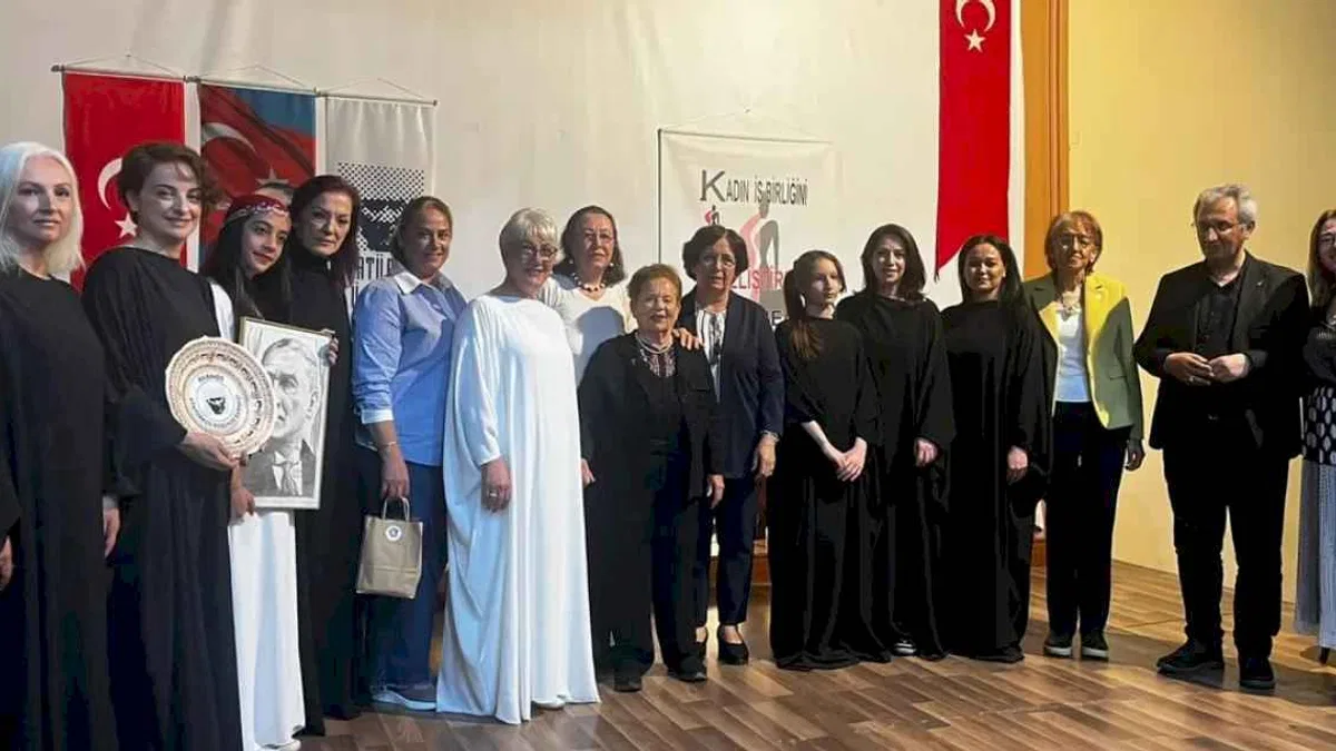 KİGDER'den 'Bana Ellerini Ver' oyunu